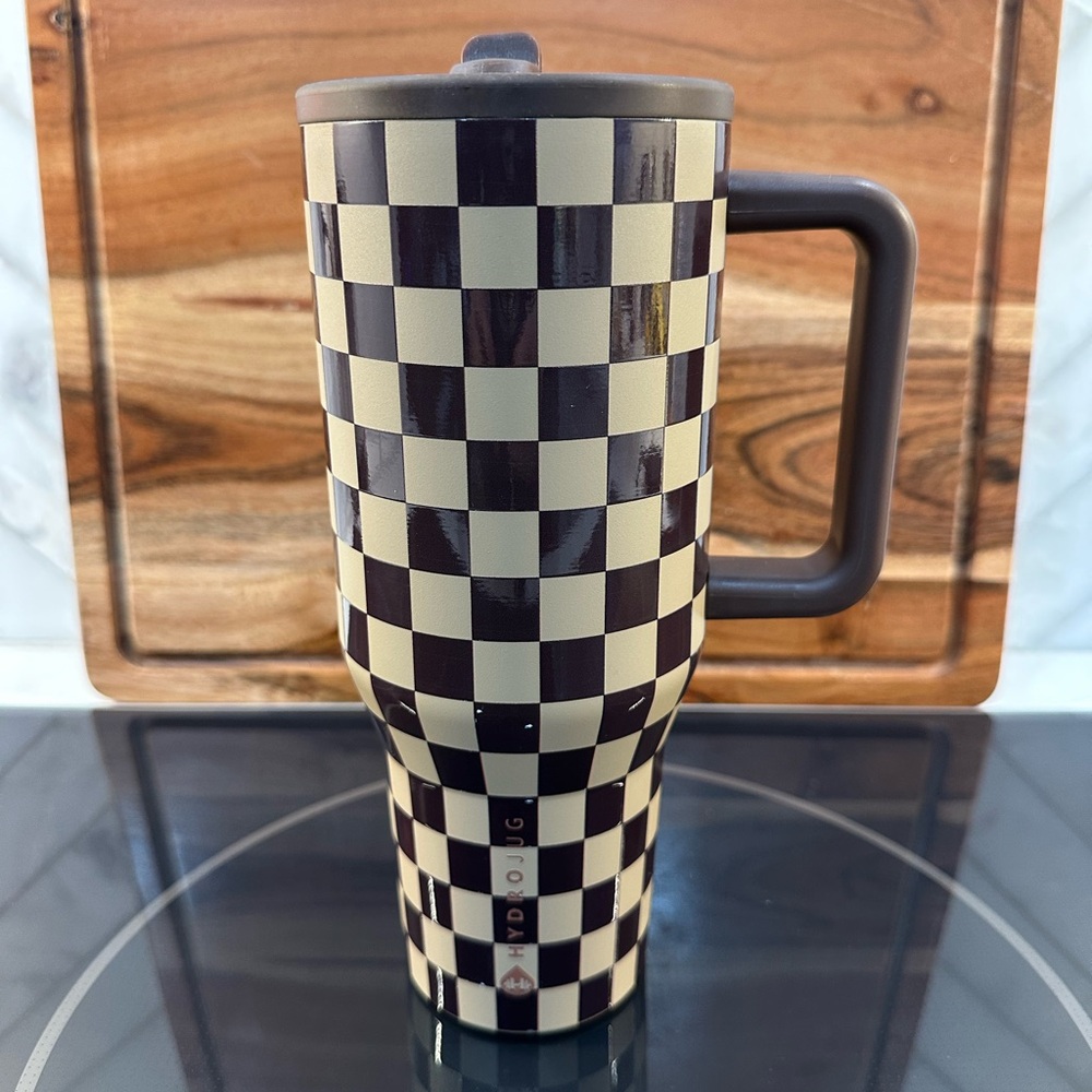 HydroJug Checkered Brown and Cream Tumbler from TeⓂ️u 32OZ